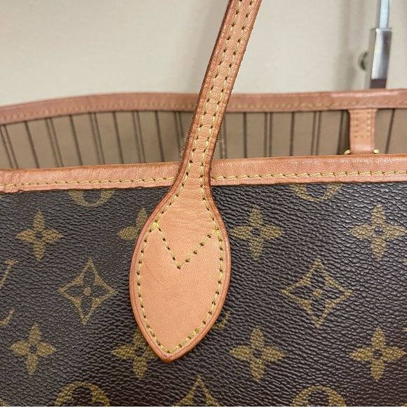 Louis Vuitton Neverfull GM in Monogram - Picture 6 of 14